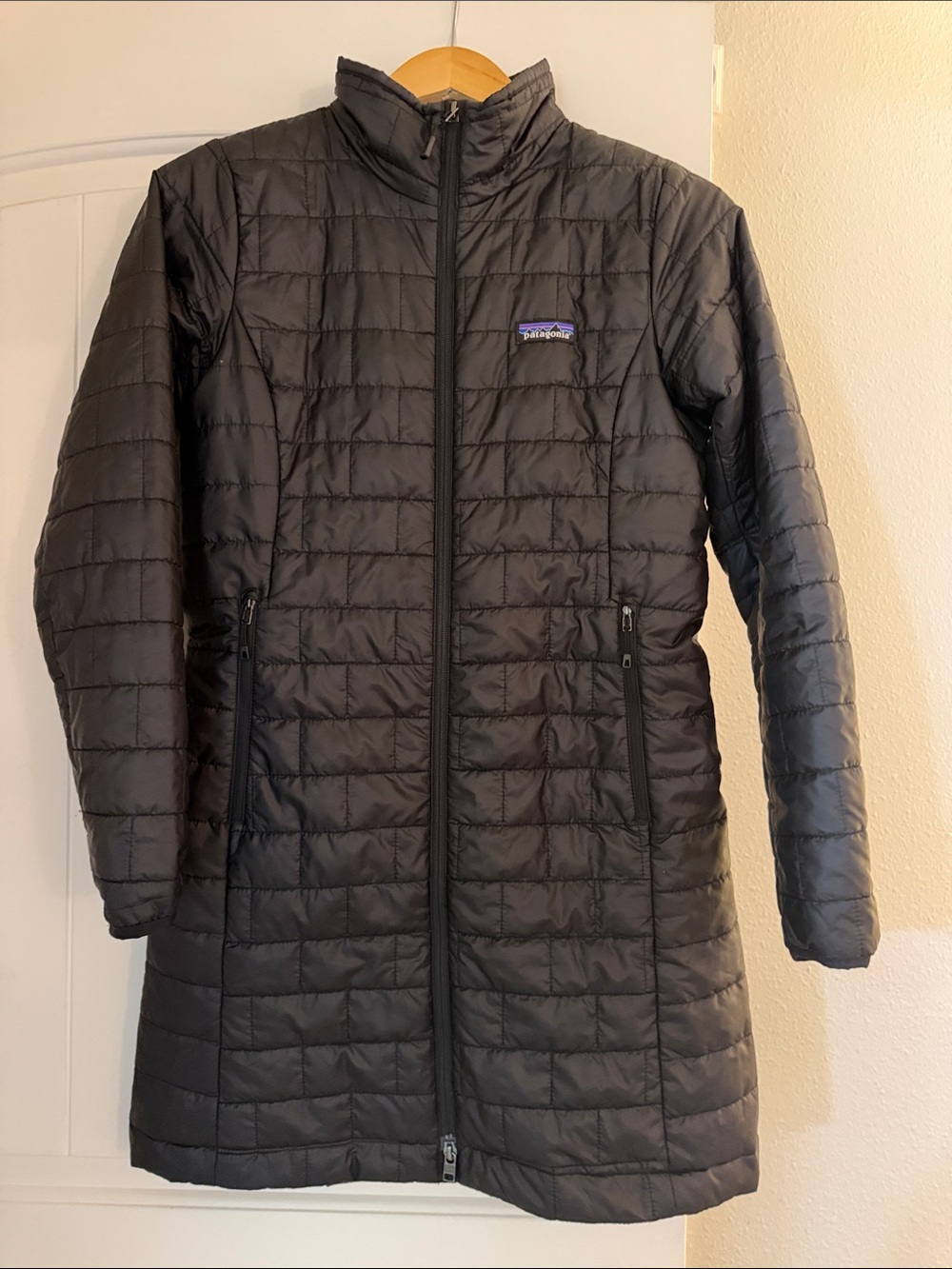 Patagonia Women's Black Quilted Mid-Length Puffer Coat